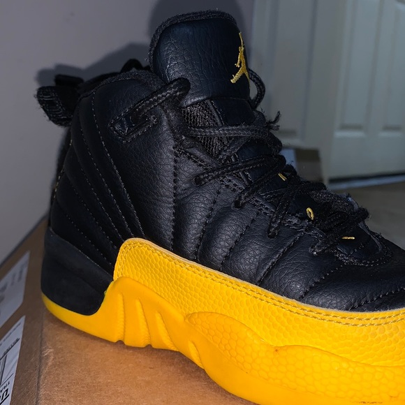 Air Jordan Retro 12 University Gold - Picture 3 of 6